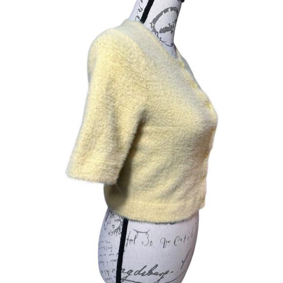 Women's | Levi's | NWT Yellow Cropped Button-Up Soft Fluffy Sweater - S - Picture 2 of 6